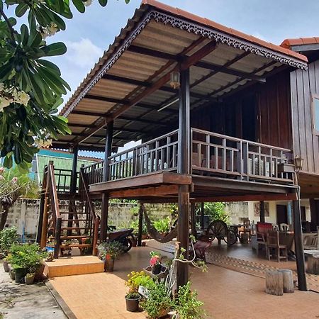 Seesea Thai Wooden House On Beachfront براشاوب خيرى خان المظهر الخارجي الصورة