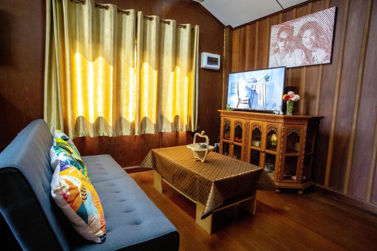 Seesea Thai Wooden House On Beachfront براشاوب خيرى خان المظهر الخارجي الصورة