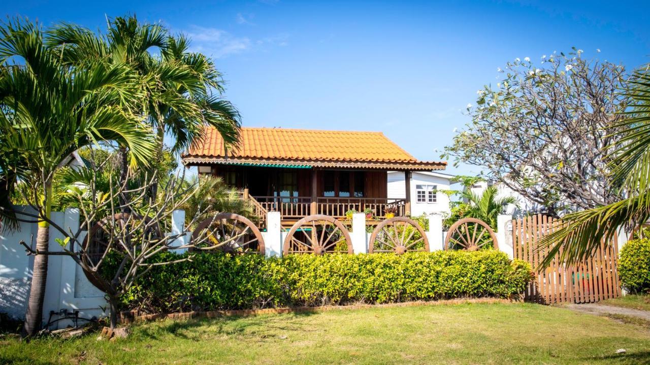 Seesea Thai Wooden House On Beachfront براشاوب خيرى خان المظهر الخارجي الصورة
