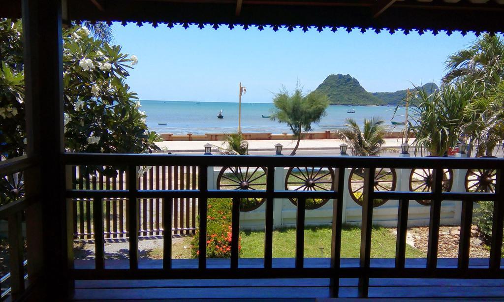 Seesea Thai Wooden House On Beachfront براشاوب خيرى خان المظهر الخارجي الصورة
